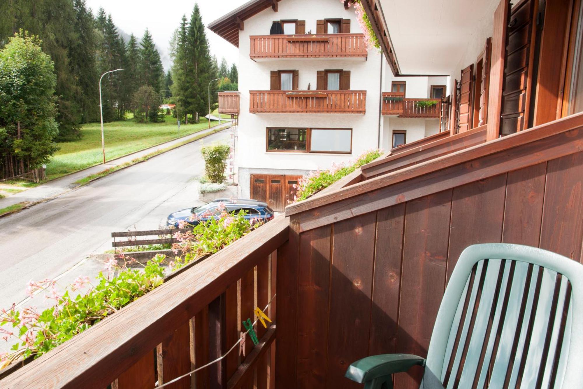 팔카데 Garni Mariolina B&B 외부 사진