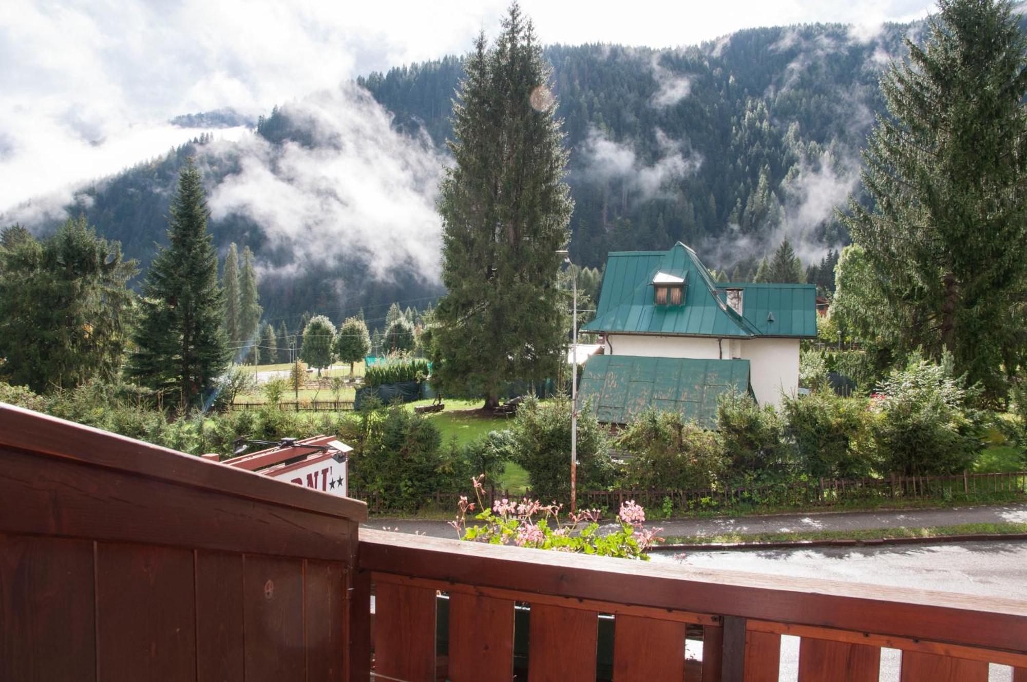 팔카데 Garni Mariolina B&B 외부 사진