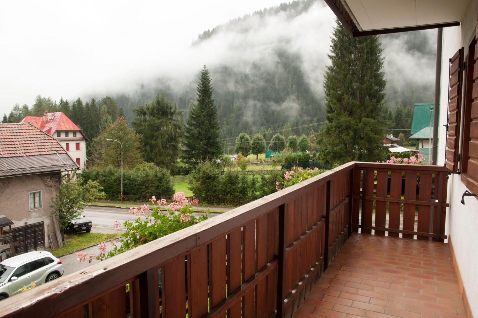 팔카데 Garni Mariolina B&B 외부 사진