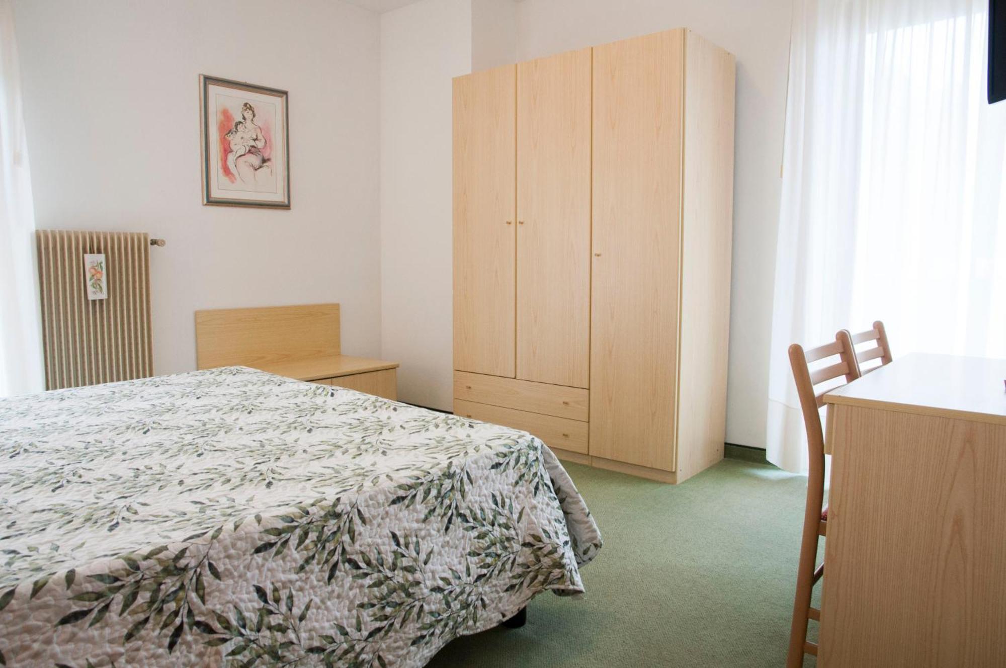 팔카데 Garni Mariolina B&B 외부 사진
