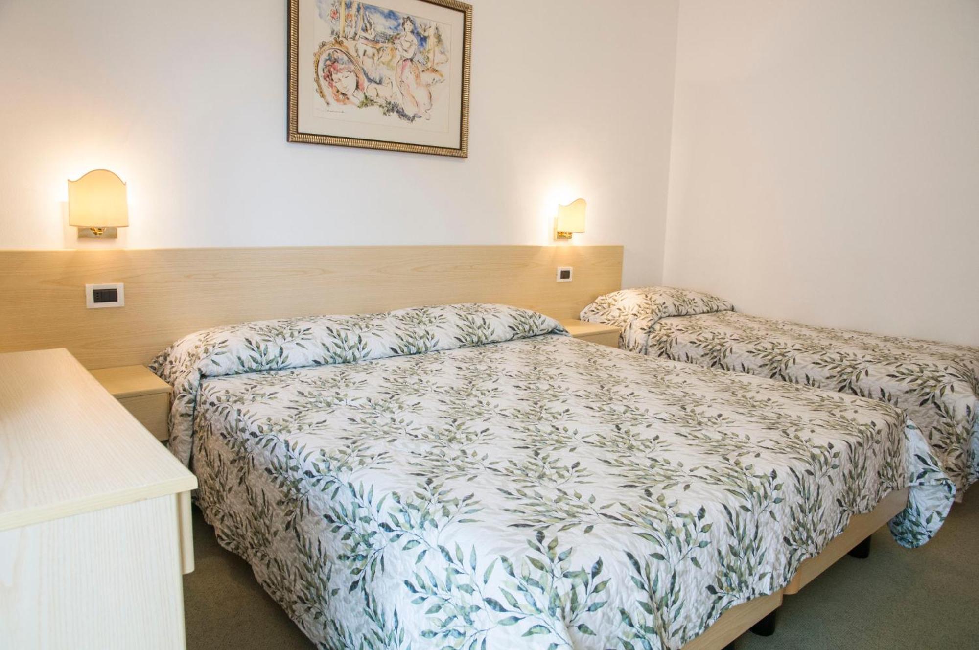 팔카데 Garni Mariolina B&B 외부 사진