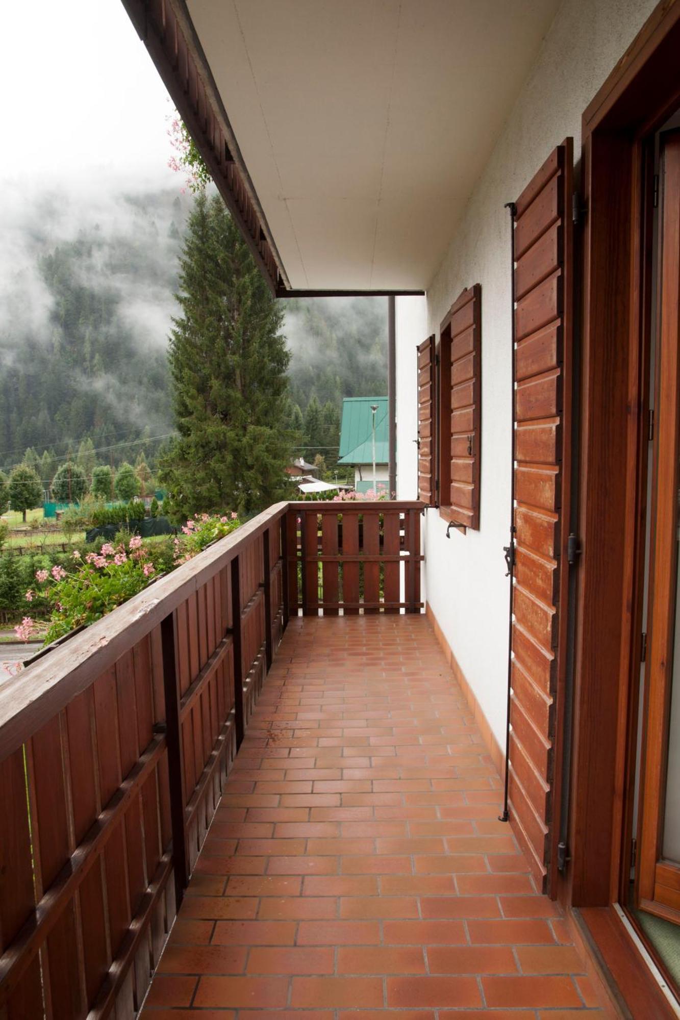 팔카데 Garni Mariolina B&B 외부 사진