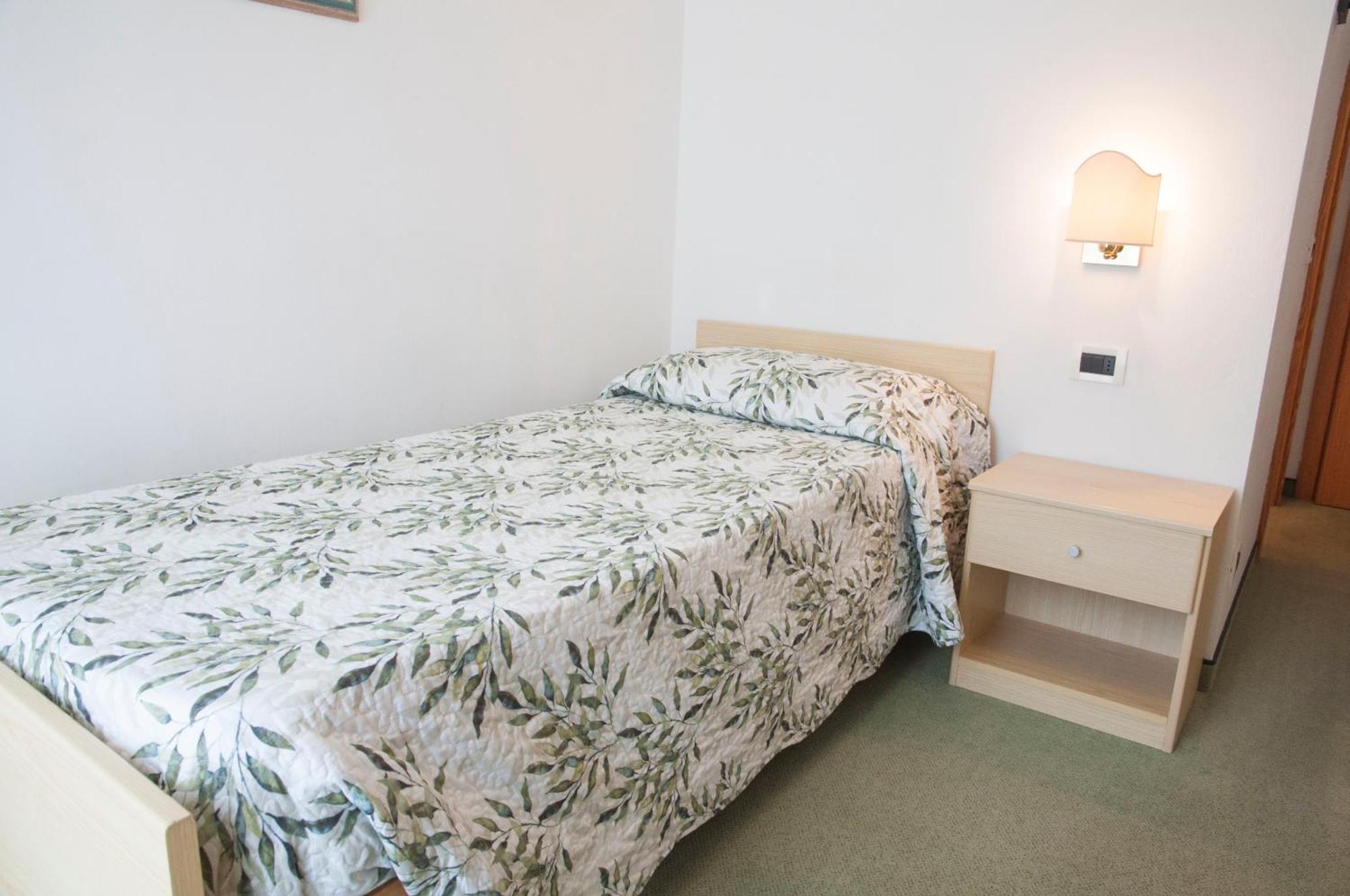팔카데 Garni Mariolina B&B 외부 사진