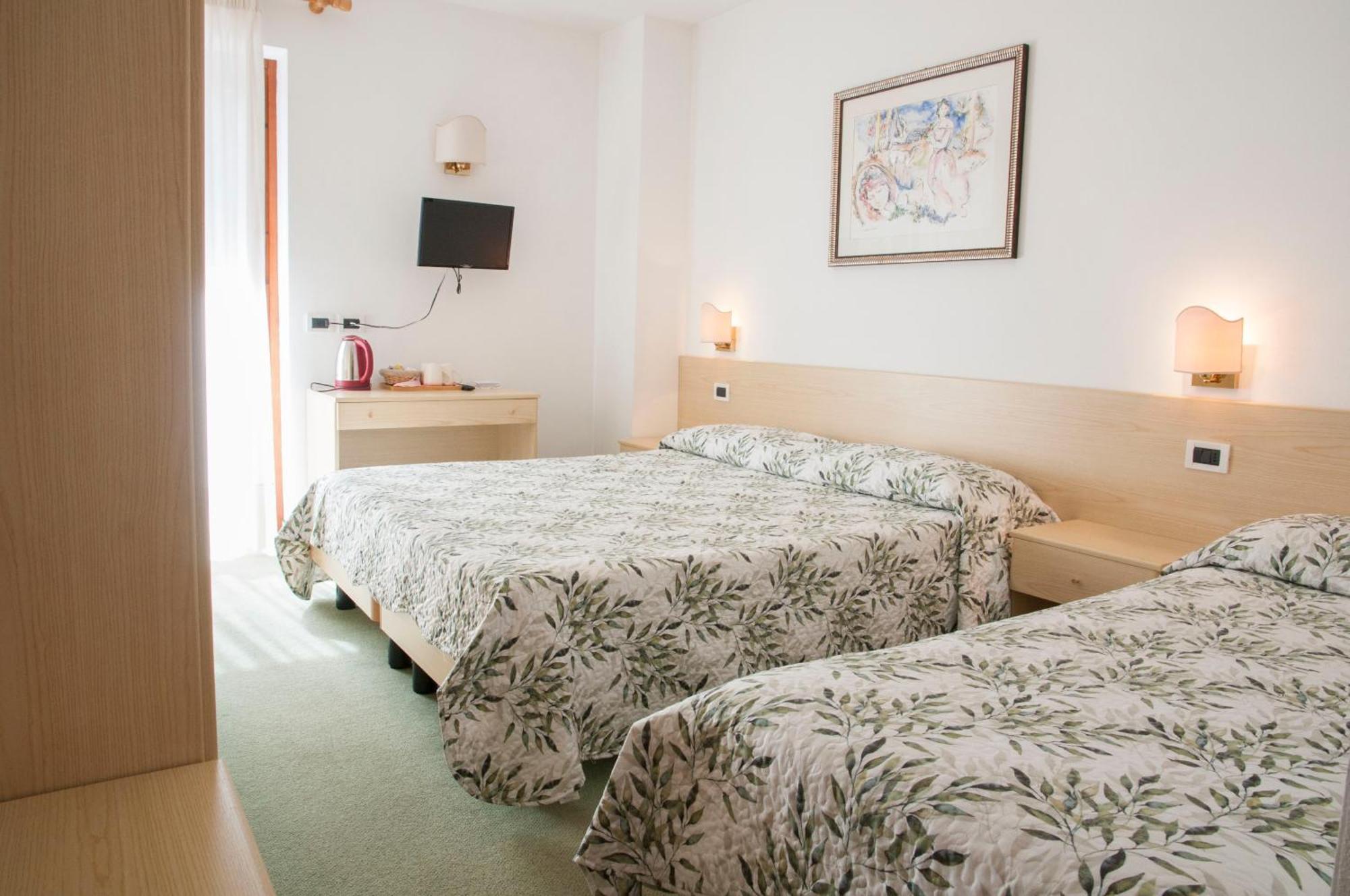 팔카데 Garni Mariolina B&B 외부 사진
