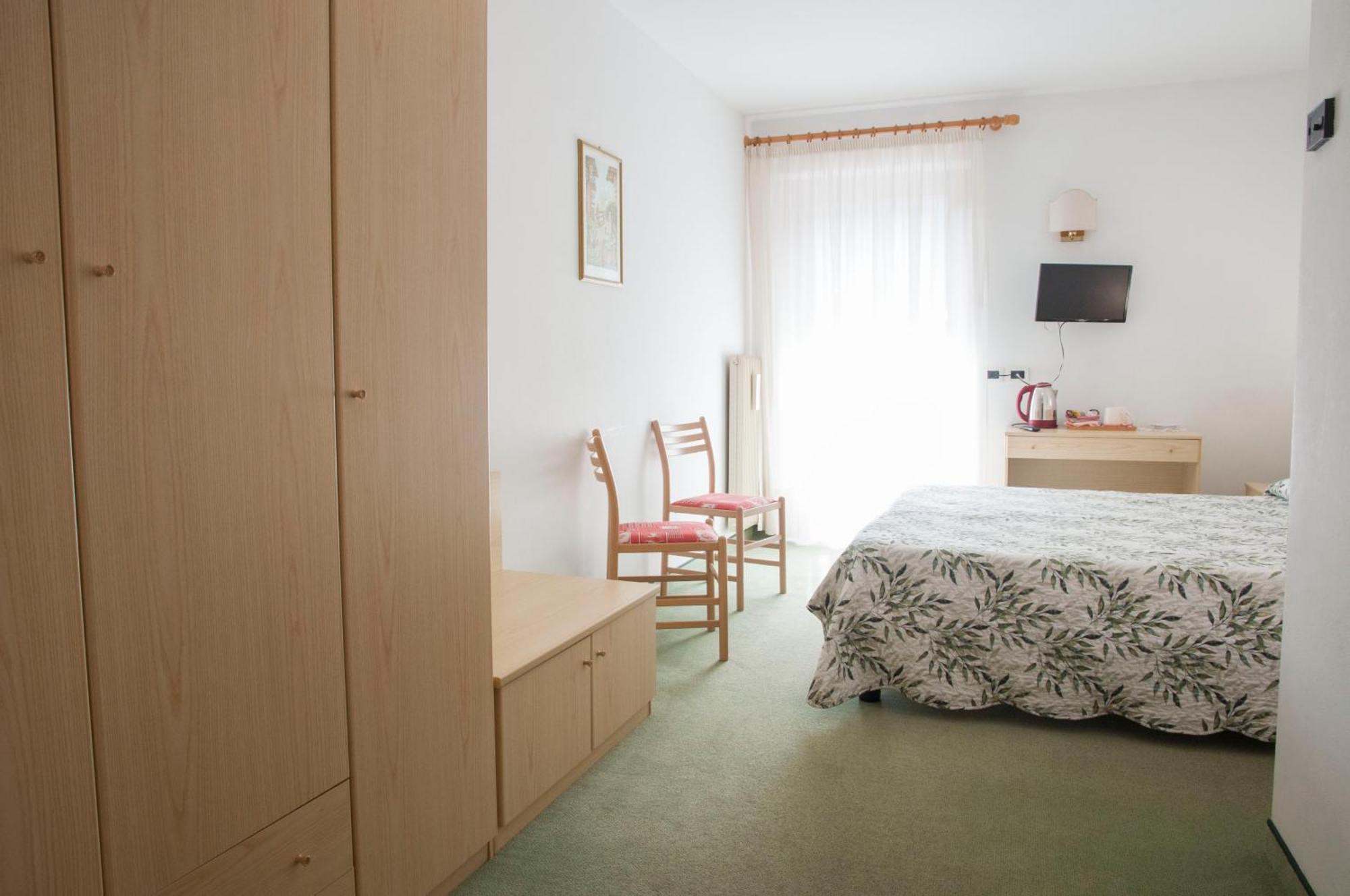 팔카데 Garni Mariolina B&B 외부 사진