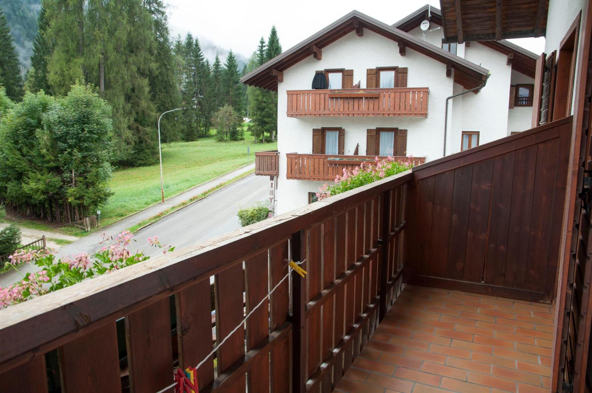 팔카데 Garni Mariolina B&B 외부 사진