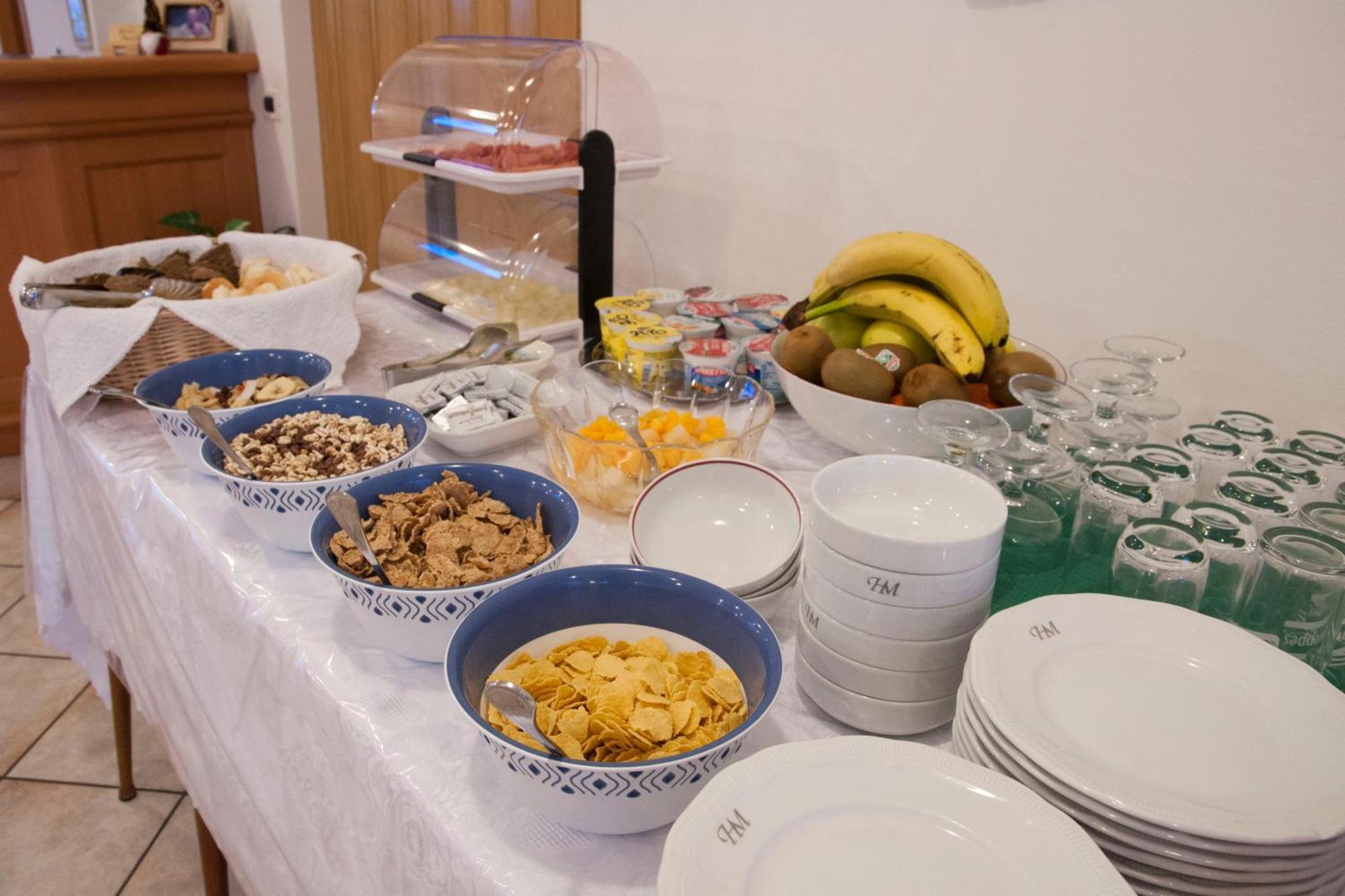 팔카데 Garni Mariolina B&B 외부 사진