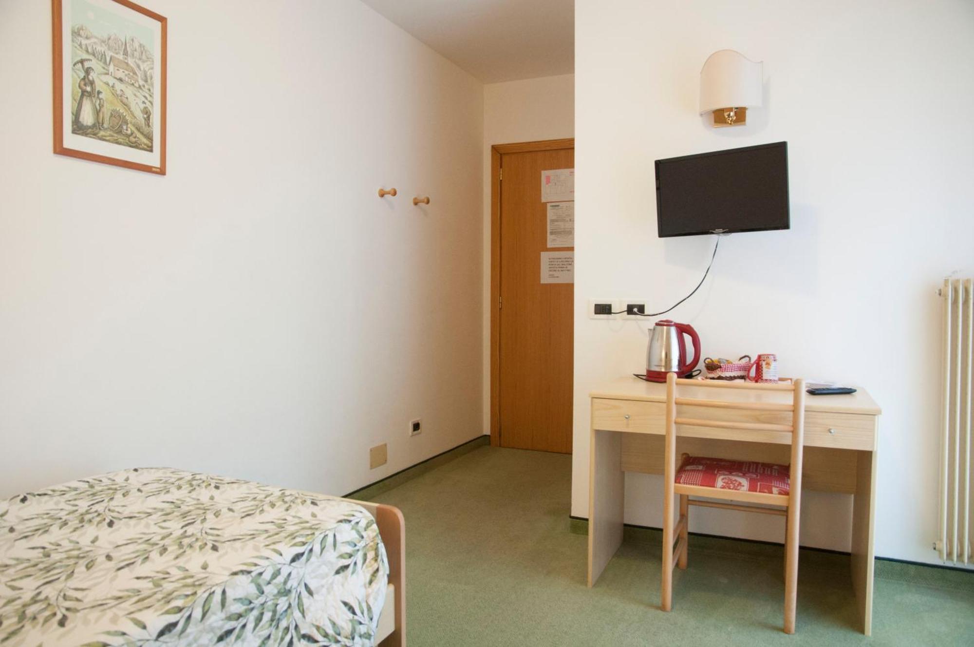 팔카데 Garni Mariolina B&B 외부 사진