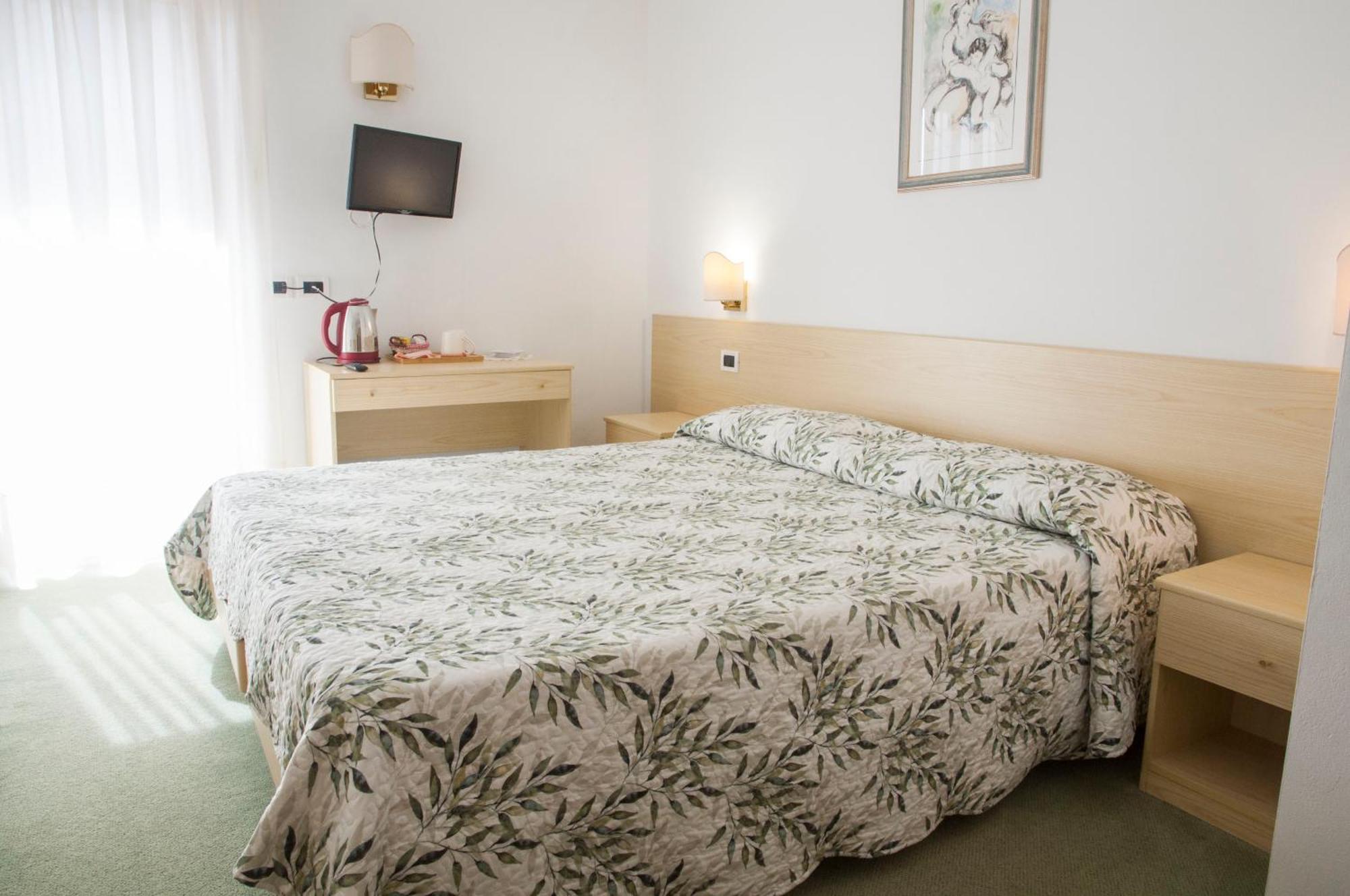 팔카데 Garni Mariolina B&B 외부 사진